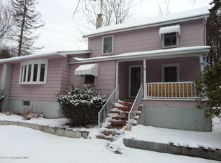 37 Quay Ave, Mount Pocono, PA 18344