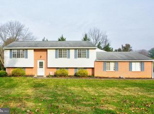 140 Bender Mill Rd, Lancaster, PA 17603