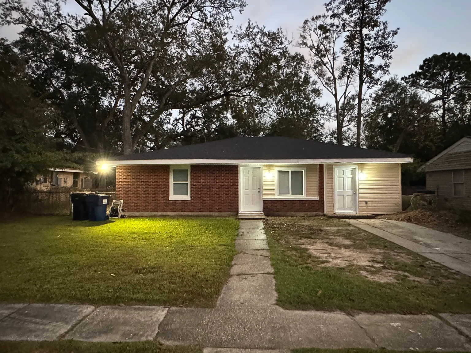4 bed, 1849 sqft, $1,795 — Photo 1