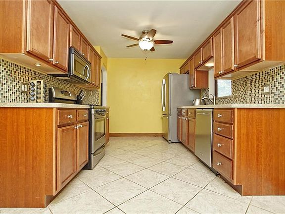 5th image of 6460 Fernhurst Ave
