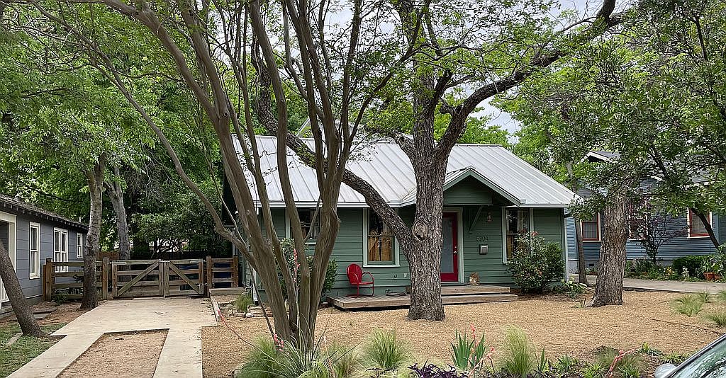 5304 McCandless St, Austin, TX 78756 | Zillow