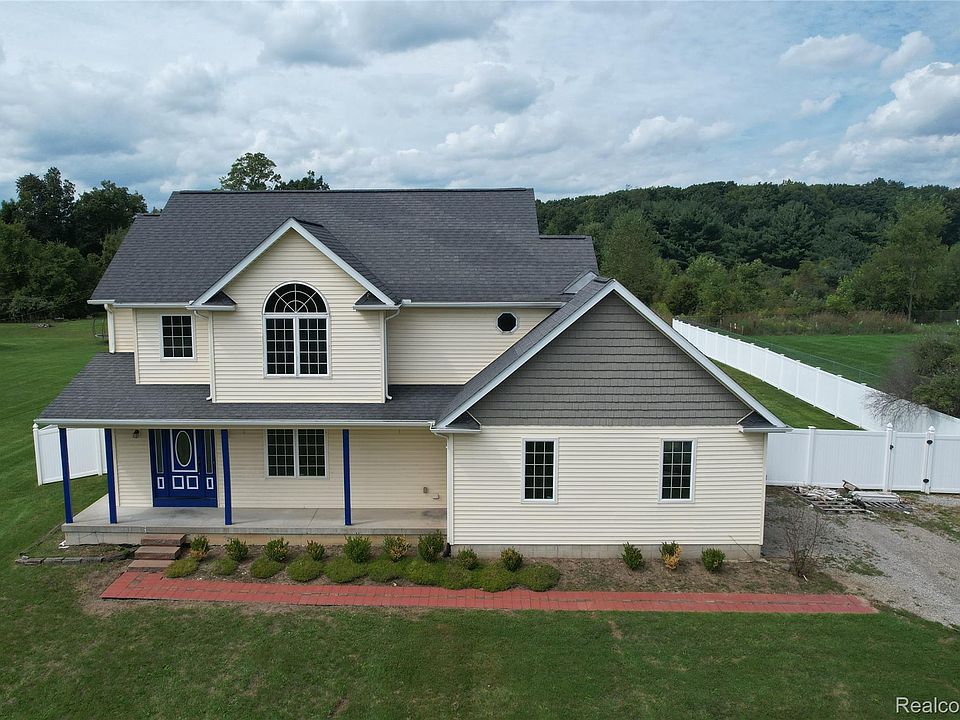 1st image of 3068 W Cook Rd