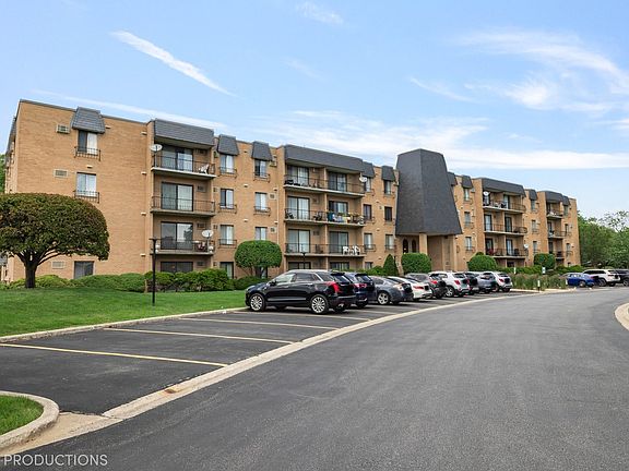 3rd image of 931 Arquilla Dr #134