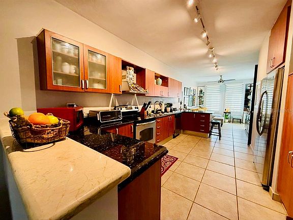 3rd image of 112 Via Capri St