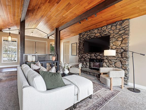 5th image of 4105 S Adams Rd