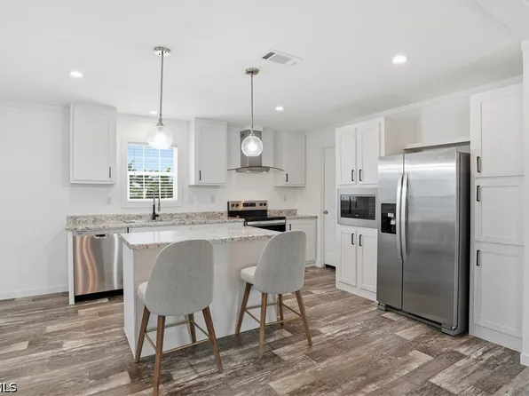 7 Birch Blvd, Fort Myers, FL 33908
