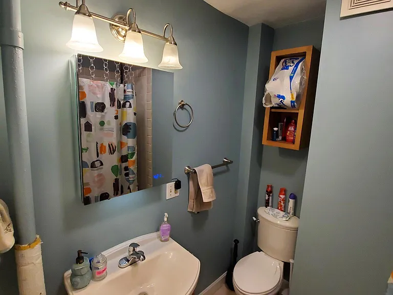 846 Huntington Ave — Photo 10