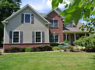 100 Stone Valley Dr, Granville, OH 43023