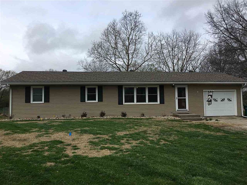 1st image of 3545 NE Applewood Dr