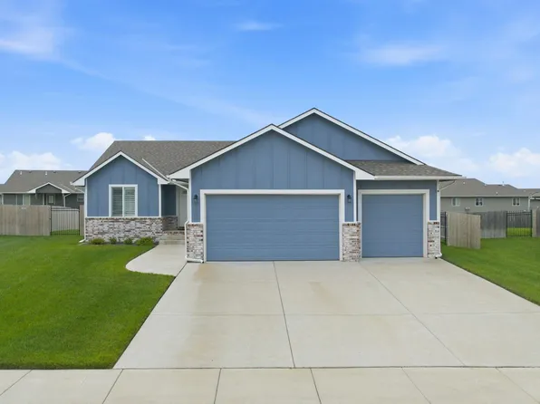 2327 S Chateau St, Wichita, KS 67207