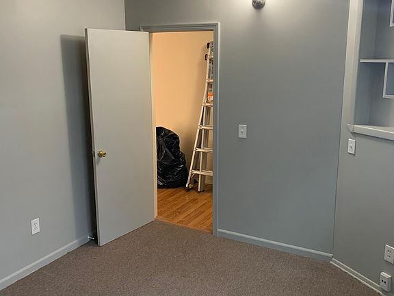 4th image of 4127 Bucyrus Ave