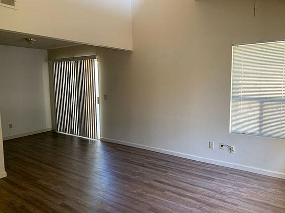 4th image of 5625 Capistrano Ave Unit 14