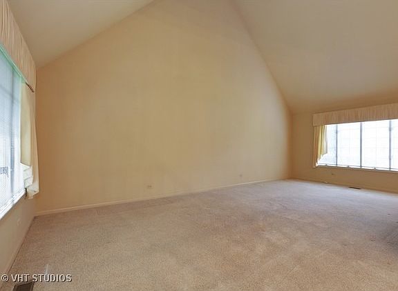4th image of 1001 Wintergreen Ln #1001