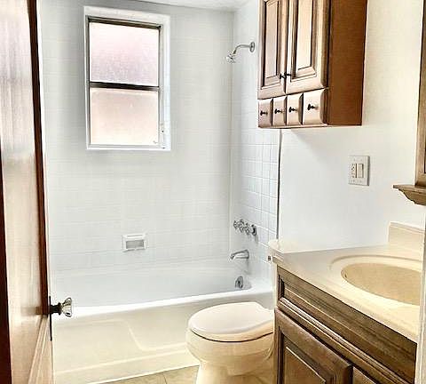 4th image of 521 Saint Pauls Ave