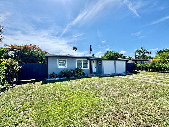 4th image of 2865 NE 13th Avenue