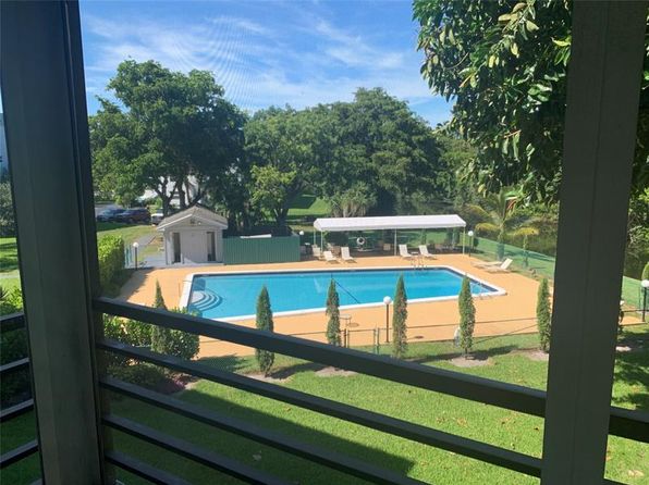 104 Royal Park Dr APT 3E