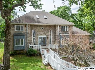 2614 Gawain Rd SE, Huntsville, AL 35803