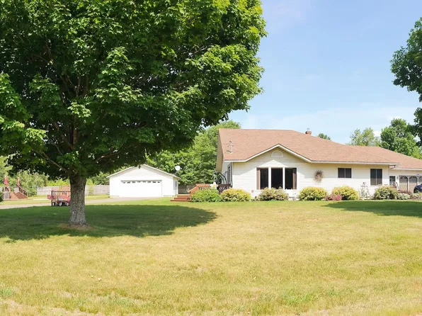 248 Lee Road, Lincoln, ME 04457