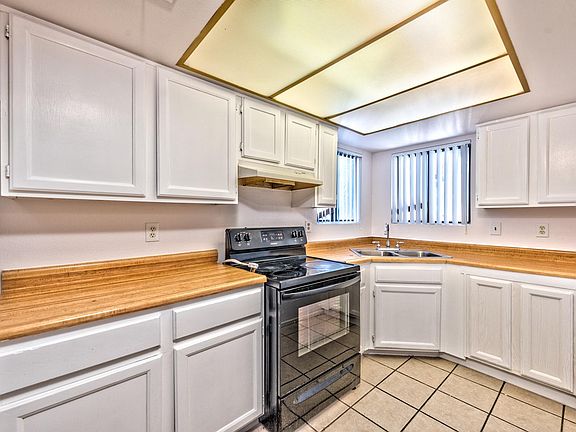 5th image of 503 N 28th St APT A