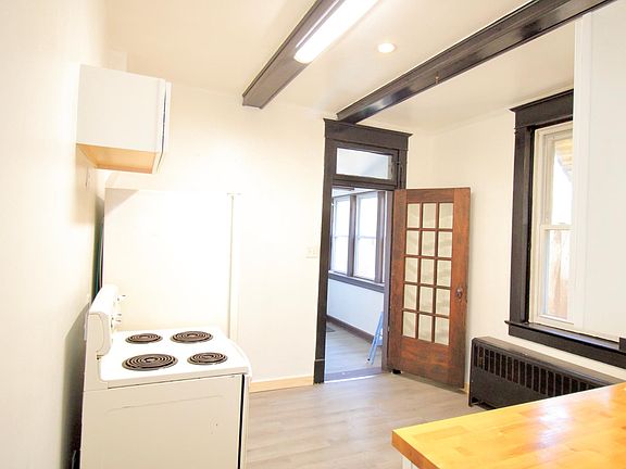 3rd image of 205 Hughes St
