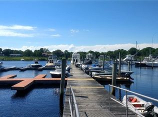 25 Avondale Rd, Westerly, RI 02891