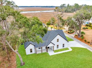 356 Waterford Landing Rd, Richmond Hill, GA 31324