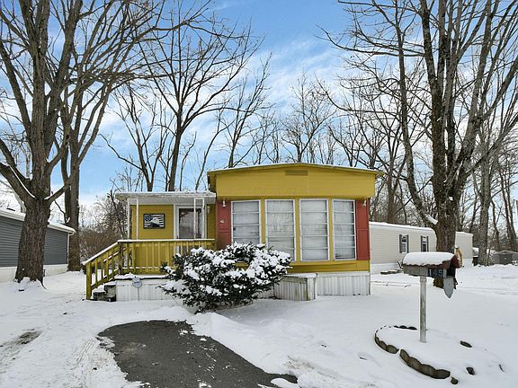 2nd image of 145 Cambridge Ct