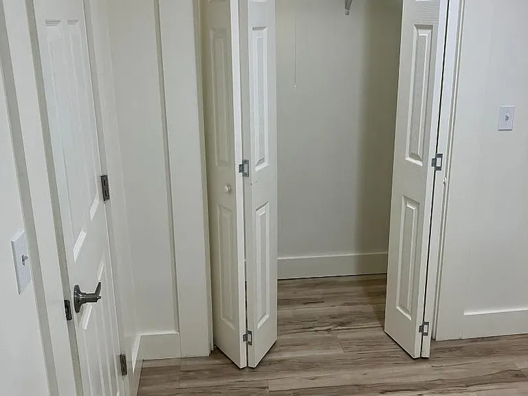 Unit Photo