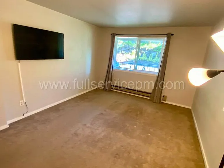 9416 1st Ave NE #108 — Photo 24