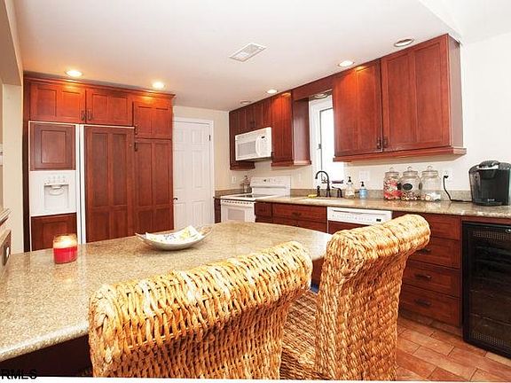 5th image of 1036 Bayfront #1036