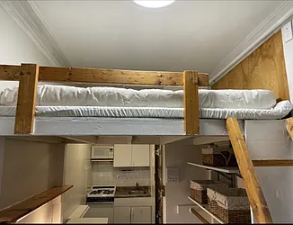 Rented by R New York