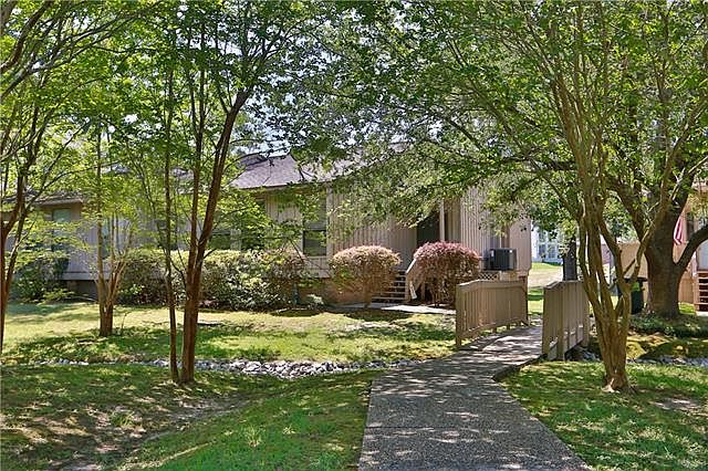 1st image of 119 Catalpa Ln #0