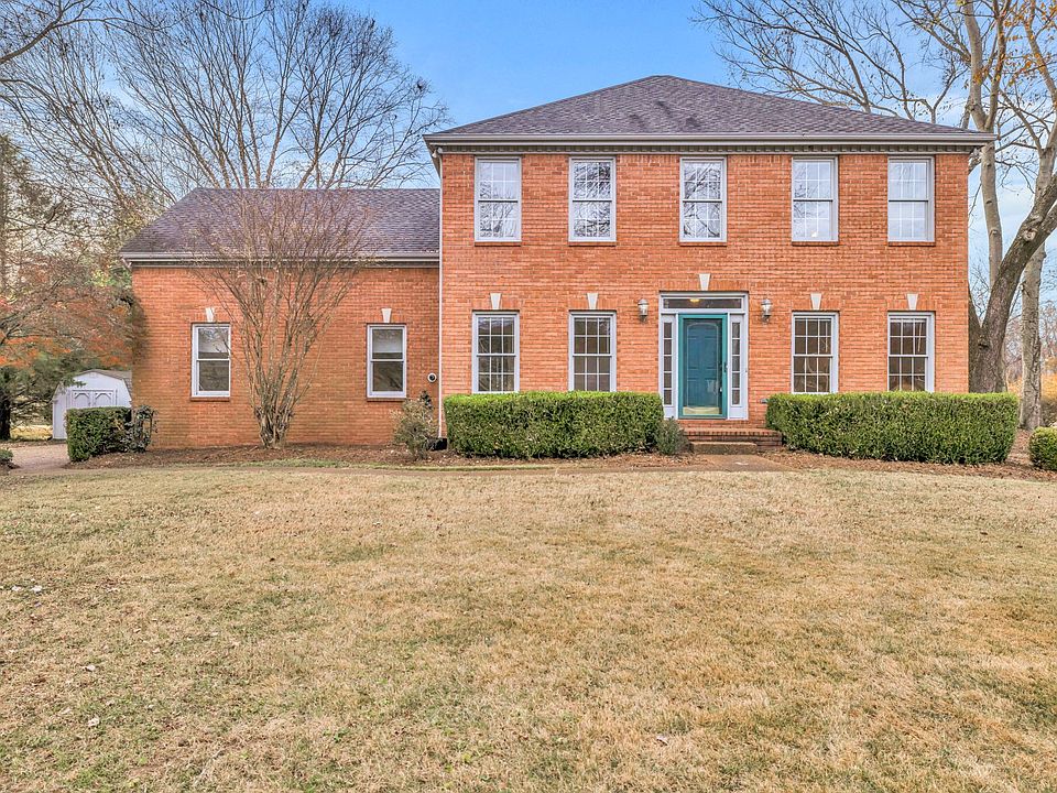 1st image of 1371 Caroline Cir
