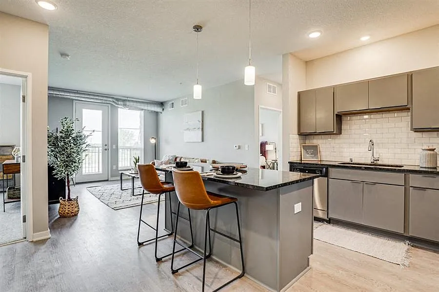 Maven Apartments — Photo 2