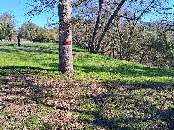 3rd image of 2708 Golden Gate Dr