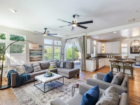 27 Emperor Way, Napa, CA 94558