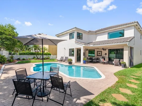 1273 SW 161st Ave, Pembroke Pines, FL 33027