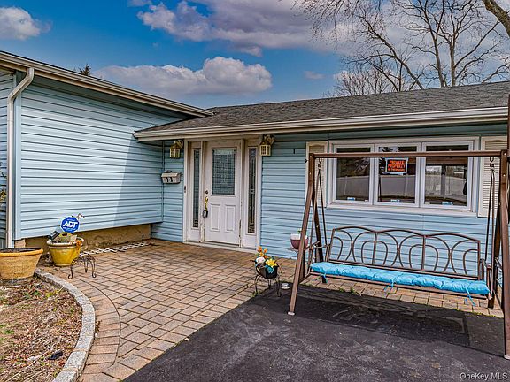 2nd image of 11 Lawrence Road