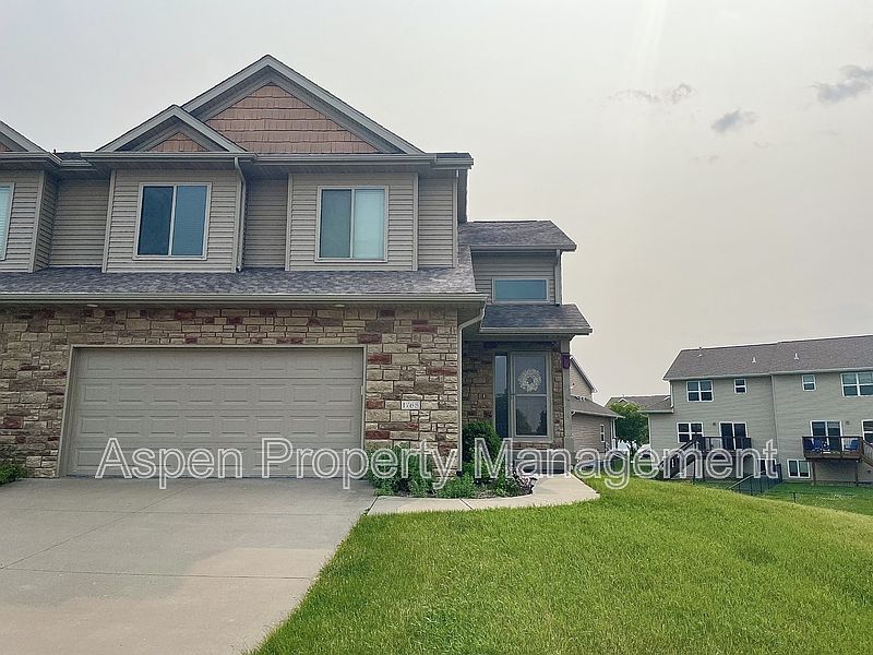 1st image of 1765 Sara Ct