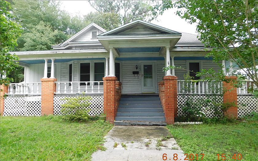1st image of 202 Houston Ave NW