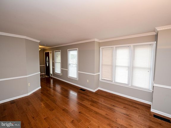 3rd image of 5280 Ellicott Dr