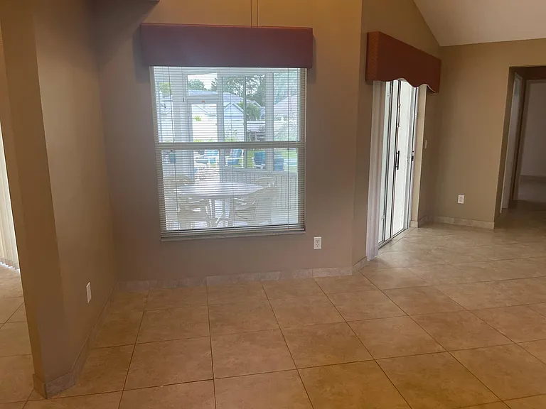 8919 Hannigan Ct — Photo 28