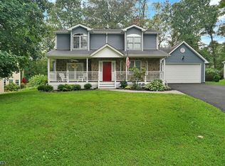 44 Pill Hill Rd, Bernardsville, NJ 07924