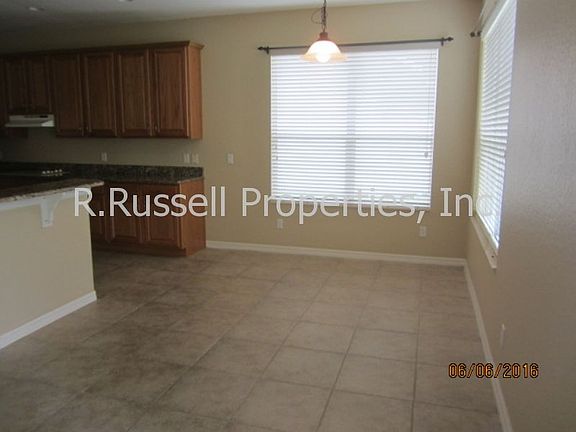 5th image of 223 Heatherbrooke Cir