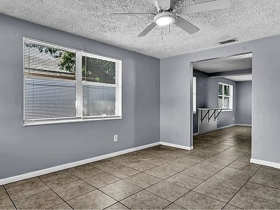 5th image of 4301 W Arch St