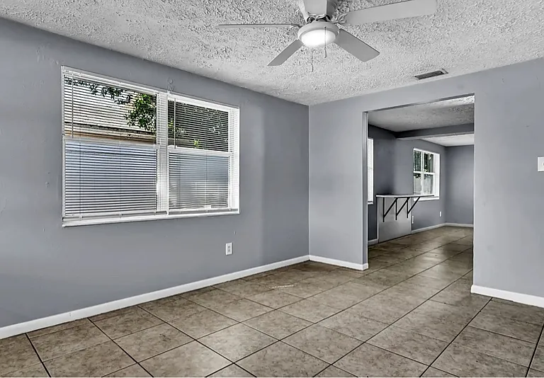 4301 W Arch St — Photo 5