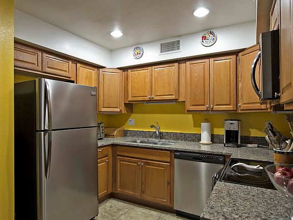 4th image of 1602 Sunflower Ct N