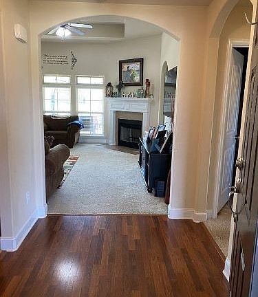 5th image of 125 Coach Glen Ln
