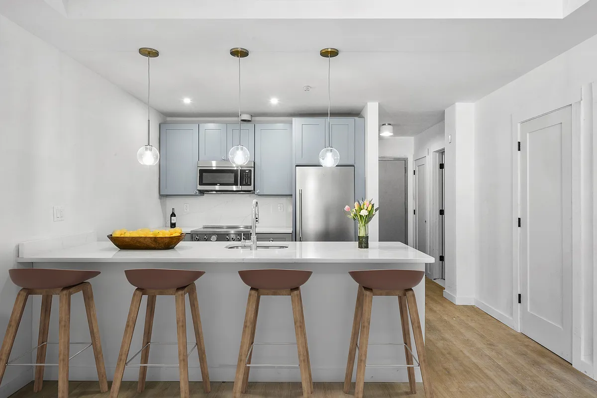 Building Photo - 139 5th Ave #2F