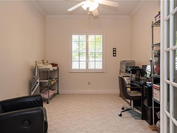 5th image of 2590 Tarpon Cove Dr APT 811